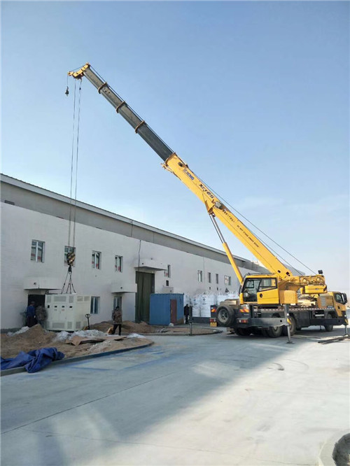 阜新市“超载就喊停”—— 吊车的 “重量保镖” 技术